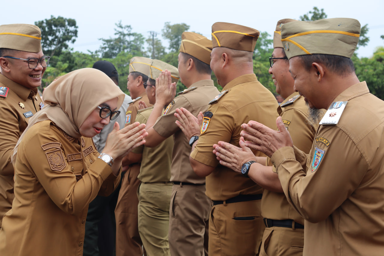 Bupati Way Kanan Pimpin Apel Halalbihalal ASN